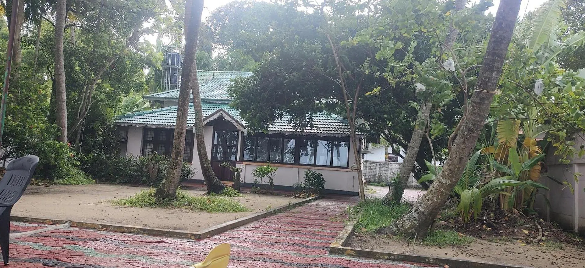 West Wind Homez - Home Stay Kochi