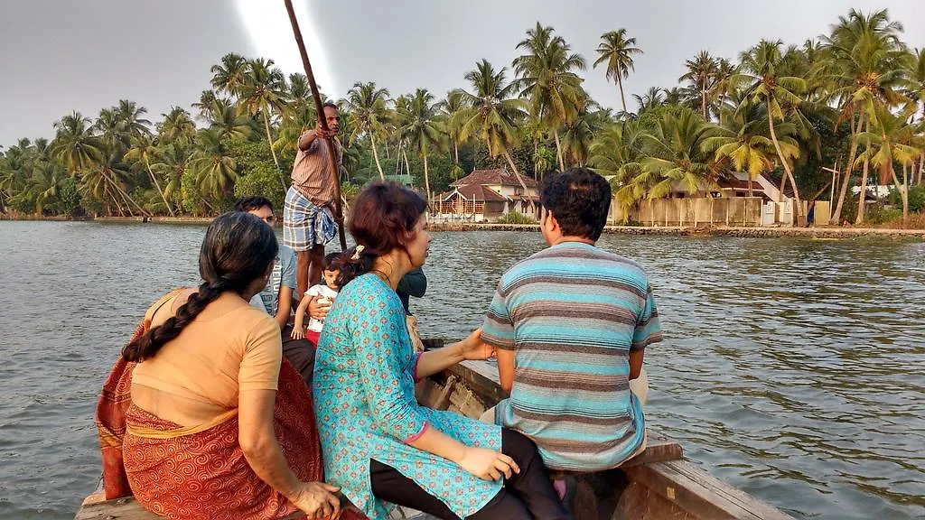 West Wind Homez - Home Stay Kochi 0*,